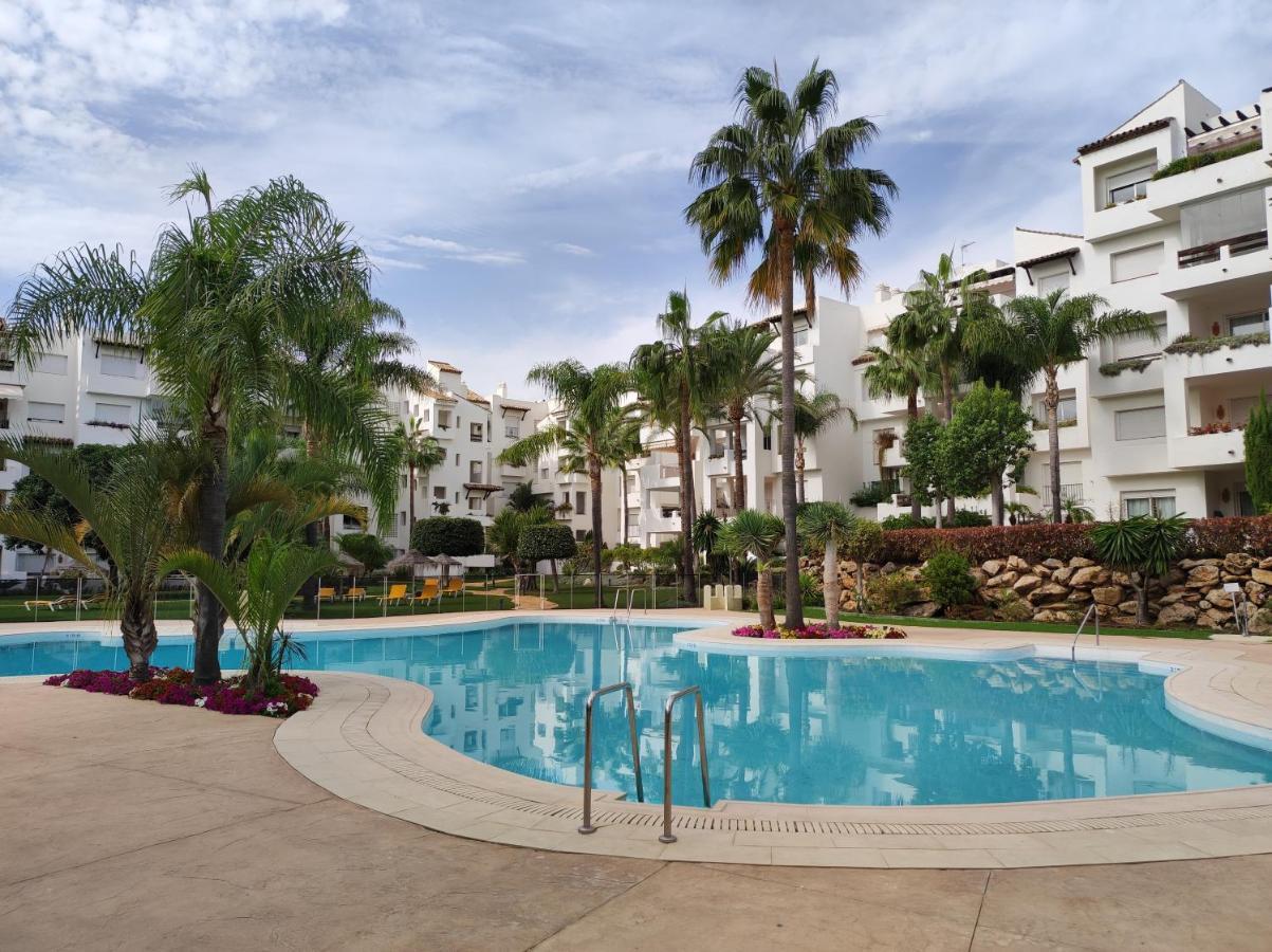 Costalita On The Beach - 3 Bedroom Cosy Apartment Estepona Eksteriør billede